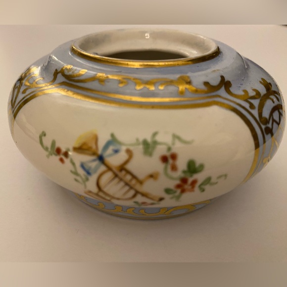 1930’s Vintage Amogee Hand Painted French Porcelain Desk Set by Carlin Comforts - Picture 5 of 16